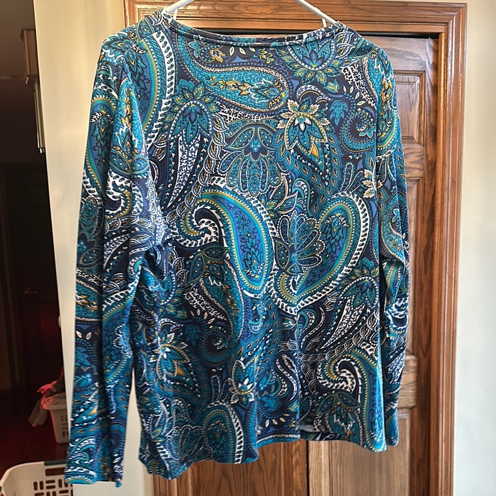 Croft & Barrow Women's Blue Paisley Top - Picture 2 of 4